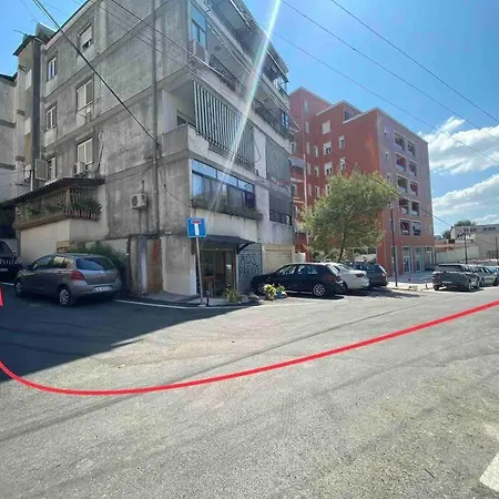 A Room In A Spacious Condo,10 Min Walk From Us Ambassy 民宿 *